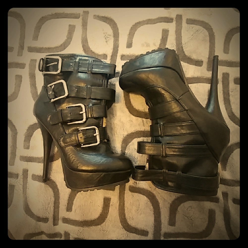 Boots/ Booties
